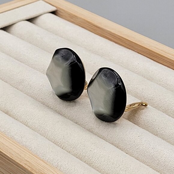 Richelieu Black Silver Star Moon Stone Clip On Earrings Gold Tone Back Vintage - Picture 7 of 8